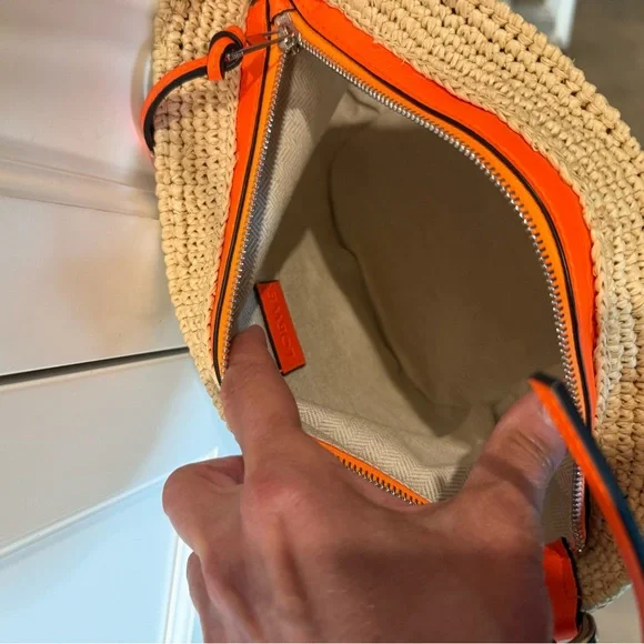 Loewe Tan and Orange Crossbody  pochette bag in raffia and calfskin - Picture 4 of 13